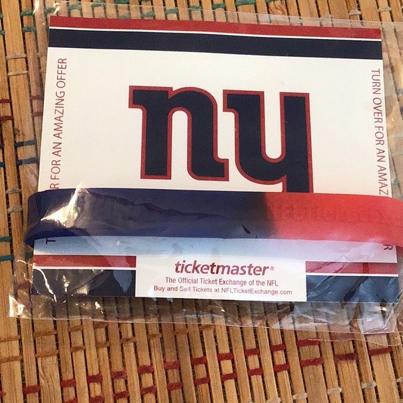 NY GIANTS FOOTBALL / TICKETMASTER collectible band - Picture 3 of 3